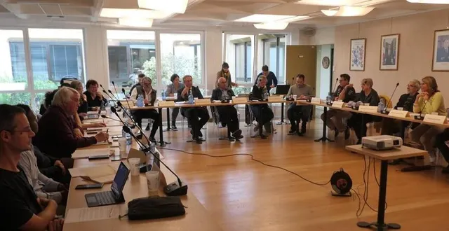 photo  le conseil municipal s’est réuni lundi dernier. à l’ordre du jour notamment : le projet d’immeuble en cœurde ville.  &copy;  le maine libre 