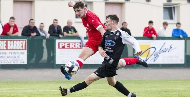 photo  les joueurs d’équeurdreville (manche) l’ont emporté (3-0) contre argentan (orne), lors de la première journée du championnat de r1 normandie, samedi 3 septembre 2022.  &copy;  christian jézéquel 
