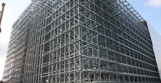 photo  en 2010, le groupe néerlandais partner logistics europe avait construit à argentan une impressionnante plateforme d’entreposage de produits surgelés.  &copy;  ouest france archives 