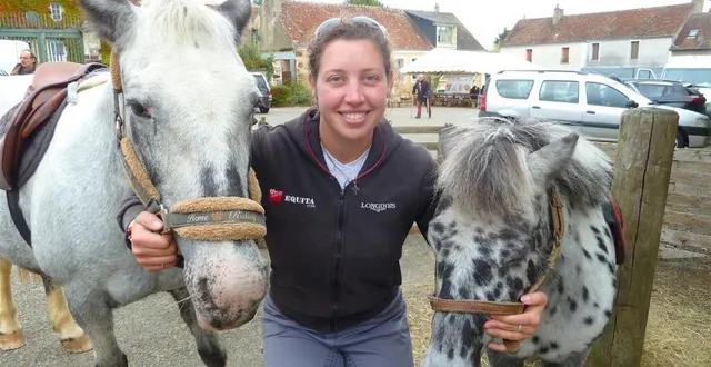 photo  jade michel et ses poneys.  &copy;  archives ouest-france 