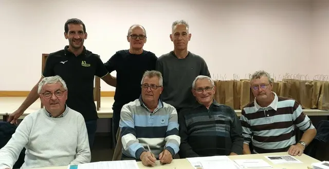 photo  les membres du bureau de la vétérane, lors d’une réunion de préparation, lundi 3 octobre.  &copy;  ouest-france 