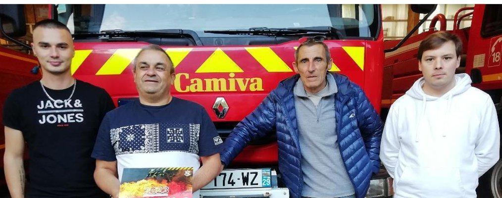 Quimper. Le calendrier sexy des pompiers en vente