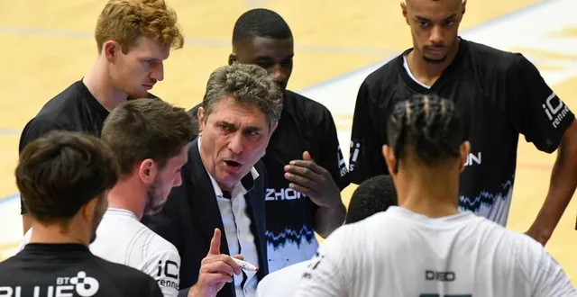 photo  le rennais pascal thibaud (à gauche) et le vitréen fabien calvez vont devoir s’adapter à un environnement particulier pour un derby.  &copy;  julien kammerer 