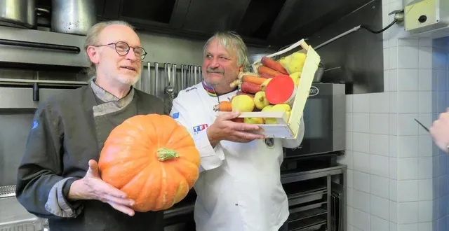 photo  loïc lami et jean-marie barbotin (sur la photo) sont, comme le pâtissier sébastien guillemard, membres de l’ordre culinaire international.  &copy;  ouest-france 