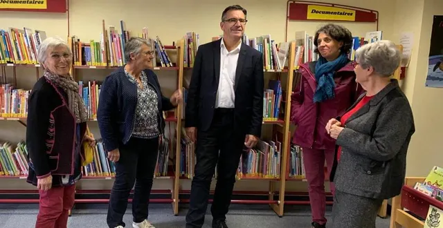 photo  la grande salle, à l’étage, destinée aux enfants, a été repensée et réaménagée par les bénévoles.  &copy;  ouest-france 