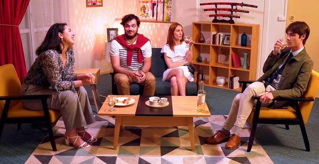 photo  les quatre comédiens amateurs ont tourné « des pression amicales » dans un appartement reconstitué dans la maison de quartier du pré, en juin 2021, à sablé-sur-sarthe (sarthe).  &copy;  le marquis capricieux 