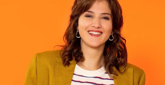 photo  l’angevine paola va participer à la nouvelle saison de la star academy.  &copy;  benjamin decoin / sipa / endemol france / tf1 