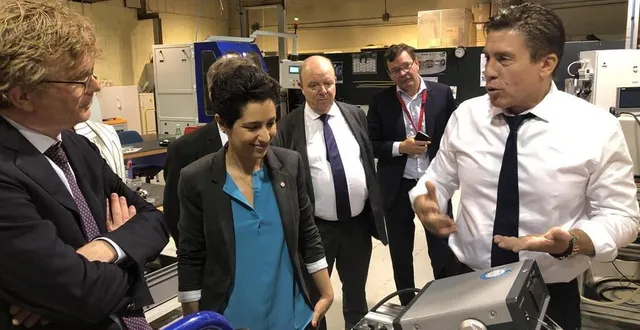 photo  en 2019, sur les conseils de la députée sarah el haïry, marc fesneau, alors ministre des relations avec le parlement, avait visité europe technologies, une entreprise spécialiste de l’usinage high-tech. la société est dirigée par patrick cheppe, à droite.  &copy;  archives ouest-france 