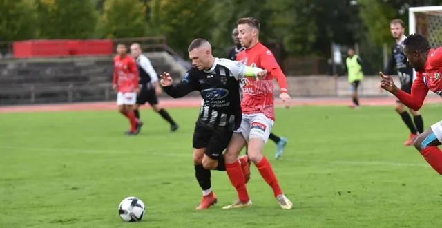photo  le fc argentan (ici dylan vannier) est en manque de points en ce début de saison.  &copy;  joseph thouin 