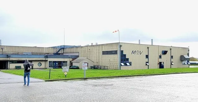 photo  les pompiers sont rapidement arrivés sur le site de msv, lundi 24 octobre.  &copy;  ouest-france 