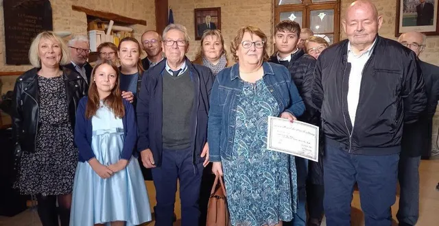 photo  josiane et lucien baron ont soufflé leurs 50 bougies de mariage.  &copy;  ouest-france 