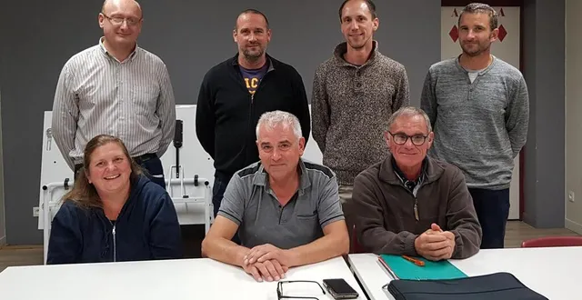 photo  le nouveau bureau, en haut en partant de gauche, thierry lebert, franck eveillard, david champclou, nicolas bulot  &copy;  le maine libre 