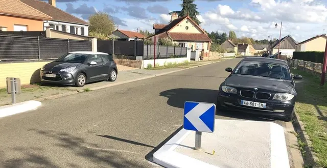 photo  des chicanes permanentes ont remplacé en ce mois d’octobre, les ralentisseurs temporaires.  &copy;  le maine libre 