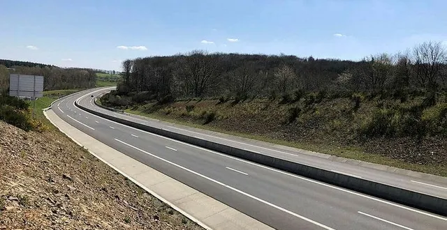 photo  la 2x2 voies reliant flers à briouze (orne)  &copy;  ouest-france 