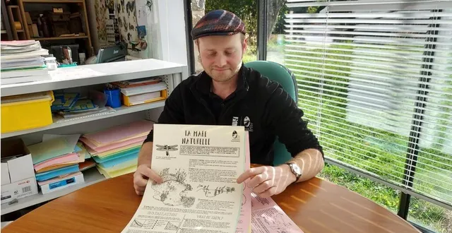 photo  morvan présente ses fanzines.  &copy;  ouest-france 