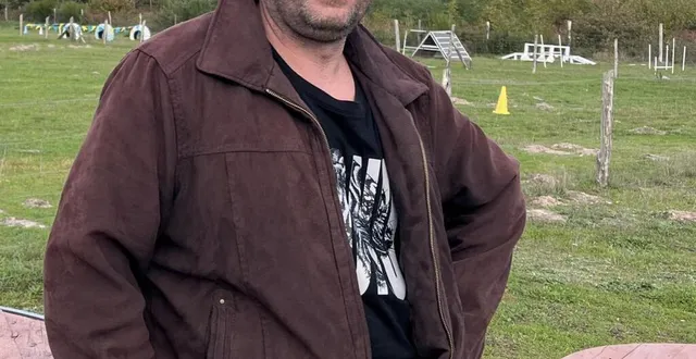 photo  cyrille escudero, président de l’amicale canine thoréenne, sur le terrain qui accueillera le concours maîtres et chiens déguisés, samedi après-midi.  &copy;  ouest-france 