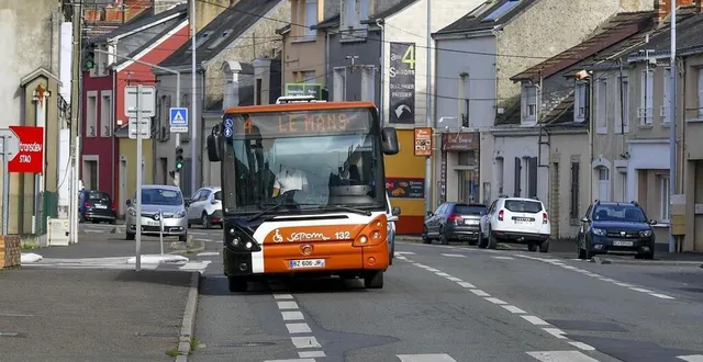 photo  l’aménagement de la chronoligne 4, sur l’avenue olivier-heuzé, sera réalisé dans un second temps.  &copy;  le maine libre – yvon loué 