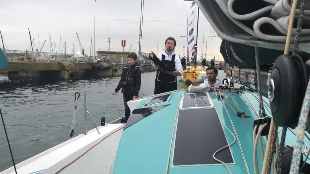 EN IMAGES. Route du Rhum une virée à bord du Class40 de Jules Bonnier