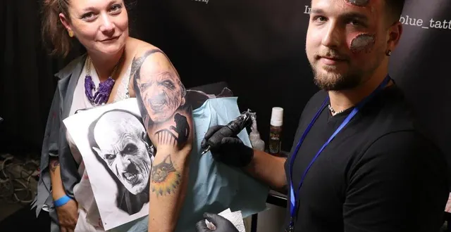 photo  bérengère, tatoueuse sous le nom de « la bergère tatoo », a joué les modèles pour son confrère robin blue. le nosferatu a réclamé plus de 4 h de travail.  &copy;  ouest-france 