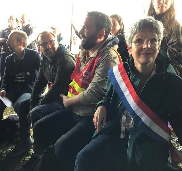 photo sandrine rousseau est elle aussi arrivée sur le site.  ©  co – marie delage