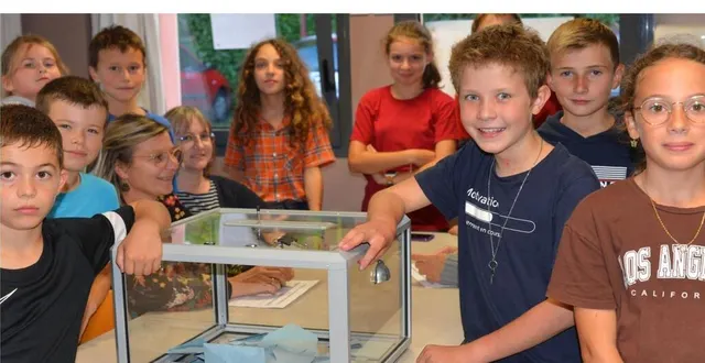 photo  tout le monde est prêt pour le dépouillement…  &copy;  le maine libre 