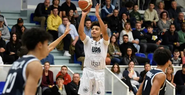 photo  guillaume eyango est conscient de la chance qu’il a de pouvoir se consacrer au basket.  &copy;  archives jocelyne régent 