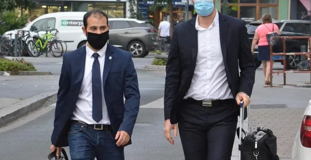 photo  valentin harribey (à gauche).  &copy;  thierry huguenin 