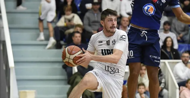 photo  clément poncet-leberre.  &copy;  jocelyne régent 