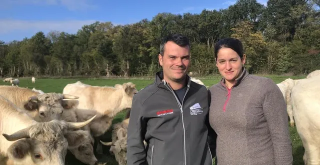 photo  adrien et adeline langot sont agriculteurs et sont à la tête du gaec des vaunelleries à jauzé (sarthe). ils se sont installés en mars 2021.  &copy;  ouest-france 