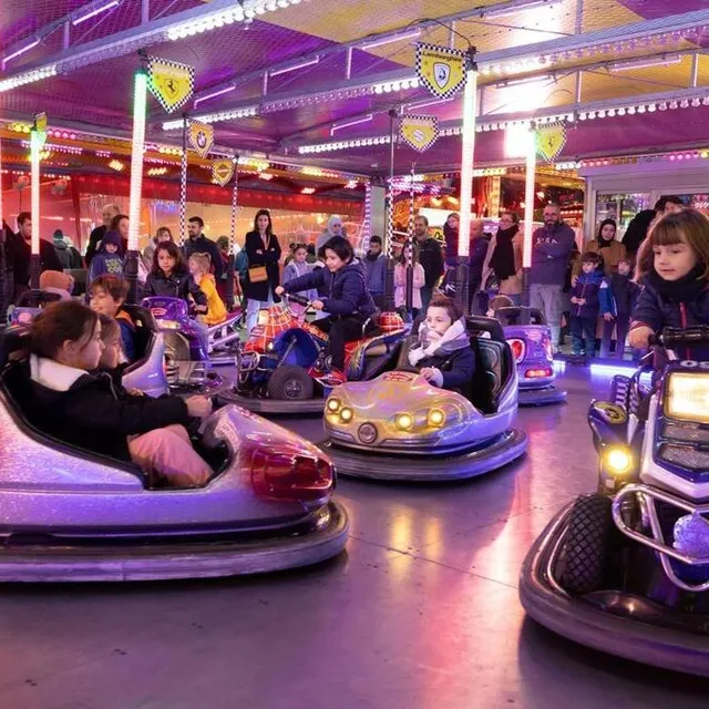 photo angers, le 5 novembre 2022. les indémodables auto-tamponneuses ont toujours du succès.  ©  co – regine lemarchand