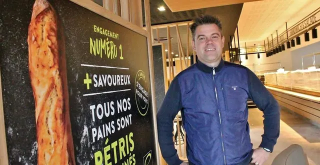 photo  anthony dulong, 47 ans, est le gérant de la boulangerie ange qui ouvre mercredi 9 novembre 2022, route de la flèche, à sablé-sur-sarthe.  &copy;  ouest-france 