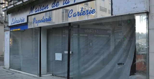 photo  l’ancienne maison de la presse va céder la place à un restaurant, début 2023.  &copy;  le maine libre 