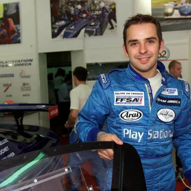 photo benoit tréluyer, au volant de la viper, en 2002, l’année de ses débuts.  ©  archives ouest-france