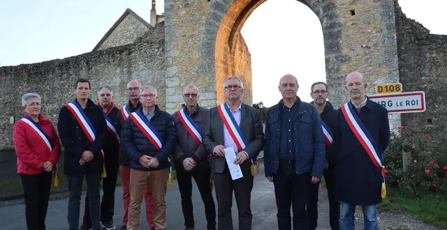 photo  une dizaine d’élus du nord-sarthe se révoltent contre deux projets éoliens sur leur territoire.  &copy;  ouest-france 