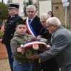 photo le jeune antonin participait au dépôt de gerbes
