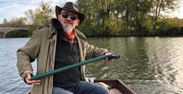 photo  pascal bruère a testé son invention à plusieurs reprises sur le loir. « elle fonctionne ». reste à trouver une entreprise ou un mécène qui veuille développer le projet.  &copy;  le maine libre 