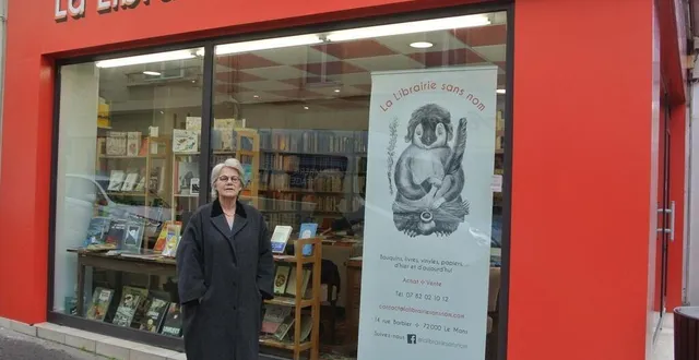 photo  pascale chassang, heureuse de cette installation rue nationale.  &copy;  ouest-france 