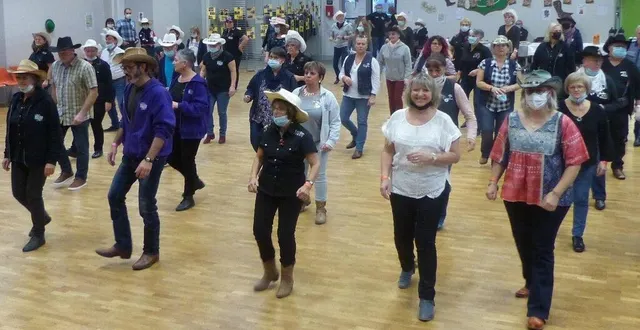 photo  un bal organisé par le west side country l’an dernier.  &copy;  danièle pilon 