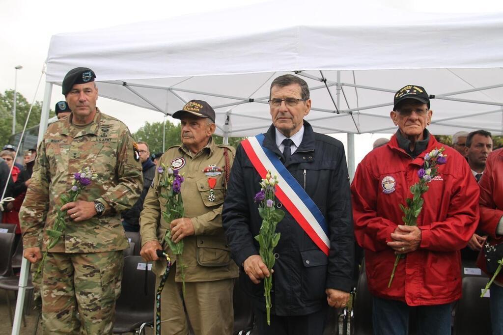 Décès Du Vétéran Tom Rice Pour Le Maire Jean Pierre Lhonneur Carentan Perd Un Ami Un