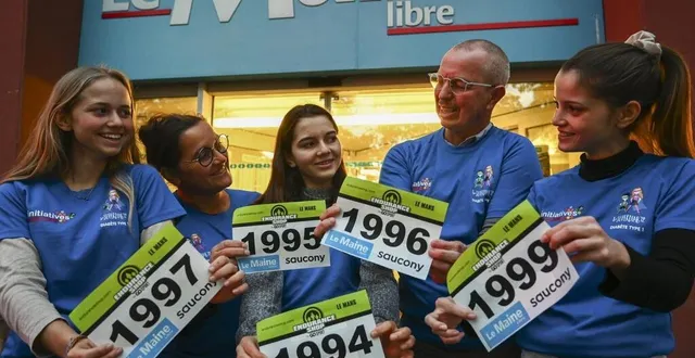 photo  le mans, vendredi 18 novembre 2022. ce samedi, la famille liénart sera sur la ligne de départ du 10 km. pour aimée (au centre) avec son dossard 1994, ce sera sa grande première.  &copy;  le maine libre – denis lambert 