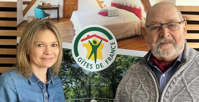 photo  anne-laure allamand, directrice des gîtes de france anjou, avec jean-luc robin, le président de l'association.  &copy;  dr 