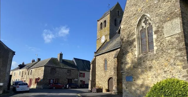 photo  le bourg d’avessé s’organise autour de son église.  &copy;  yanne boloh 