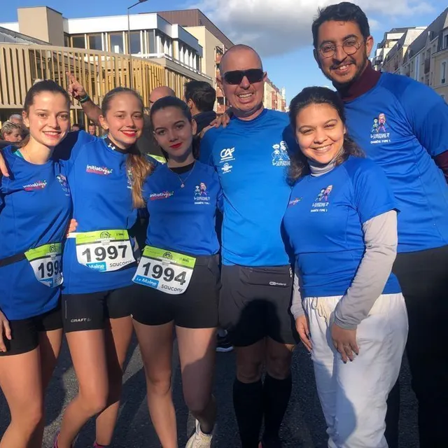 photo la famille lienart dans les starting blocks.  ©  photo le maine libre