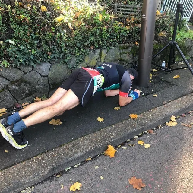 photo un peu de gainage avant de courir.  ©  photo le maine libre