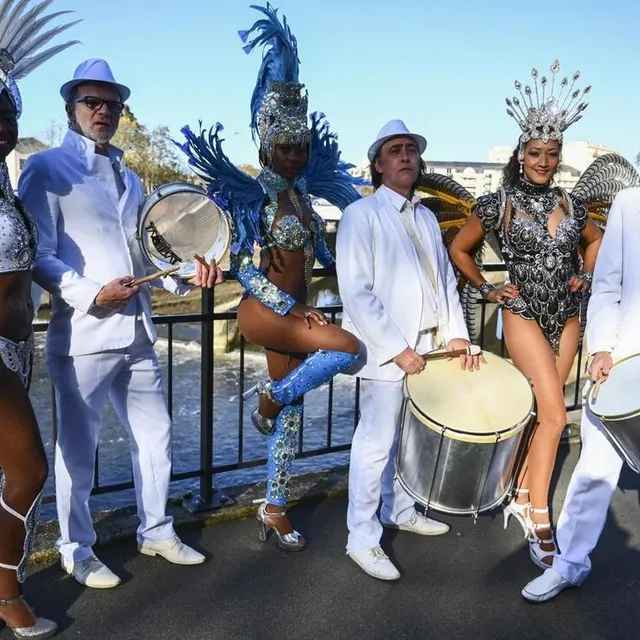 photo malgré le froid, l’ambiance était chaude au départ.  ©  denis lambert