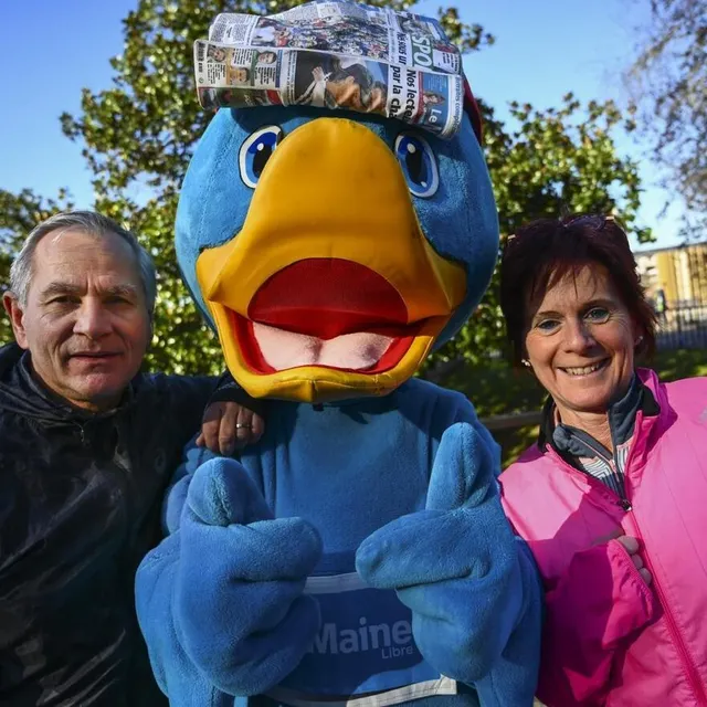 photo une petite photo avec phénomaine avant le départ  ©  denis lambert