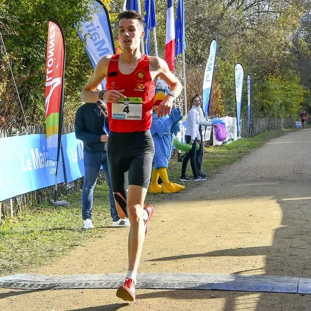 photo guillaume ruel s’impose aux termes de 31’27 d’effort  ©  yvon loue