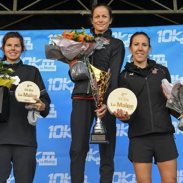 photo les trois meilleures femmes du jour.  ©  yvon loue