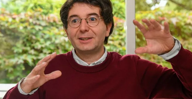 photo  mûrs-erigné, le 13 octobre 2022. lauréat du prix du meilleur jeune économiste, éric monnet analyse l’économie à travers l’histoire.  &copy;  le courrier de l’ouest – laurent combet 