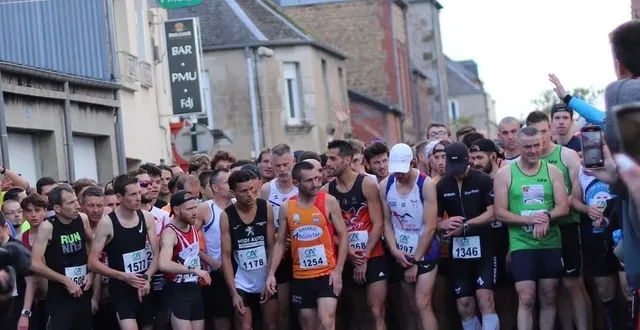 photo  le départ des foulées de briouze, dimanche à 15 h 30. pour la victoire de pierre émile 31’50” plus tard.  &copy;  ouest-france 
